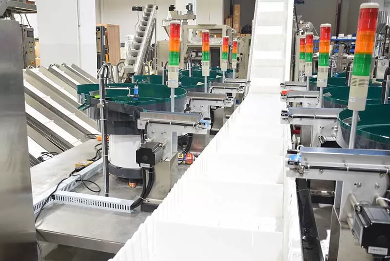 fastener packaging machine