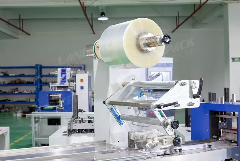 máquina de embalaje de envoltura de flujo